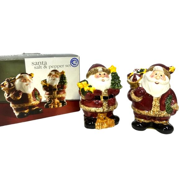 Santa with Gifts and Christmas Tree 3.75" Vintage Salt and Pepper Shakers - Picture 2 of 9